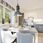 Holiday home Reetdachhaus 4 Auf Usedom Kutzow