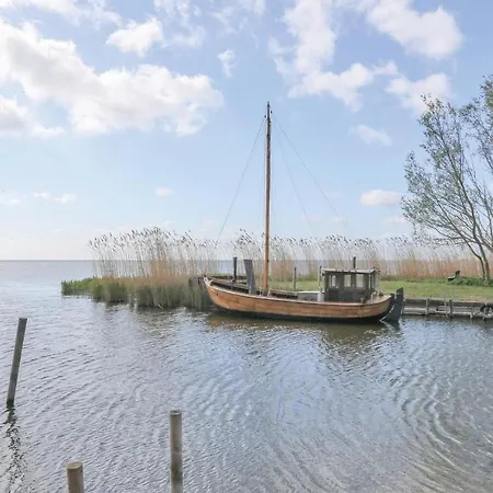 Reetdachhaus 4 Auf Usedom Hébergement de vacances *