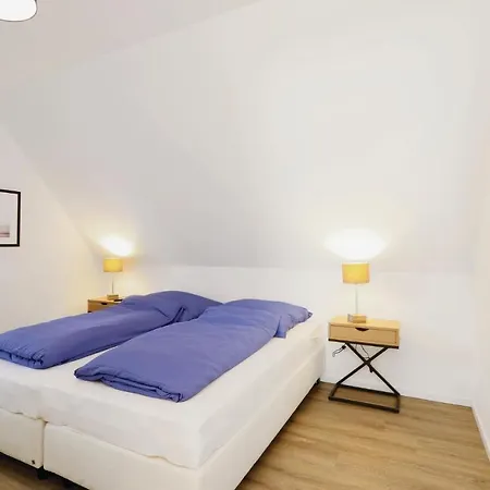 Nyaraló Reetdachhaus 4 Auf Usedom
