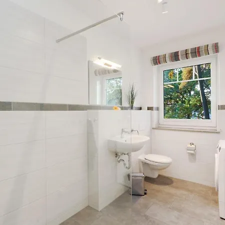 Tatil Evi Reetdachhaus 4 Auf Usedom