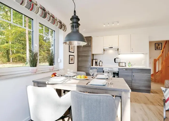 Дом отдыха Reetdachhaus 4 Auf Usedom Garz (Usedom)